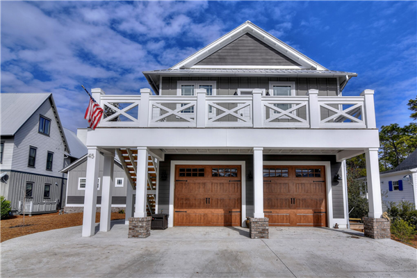 Cozy Carriage House